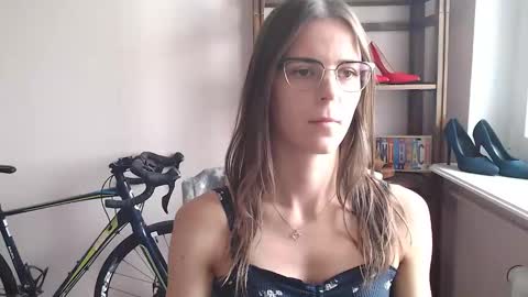 Megi online show from April 13, 8:04 am