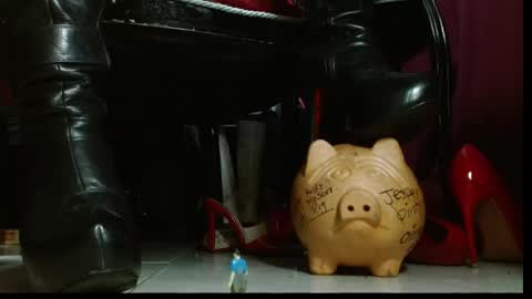 Goddess Sara online show from April 24, 6:33 pm