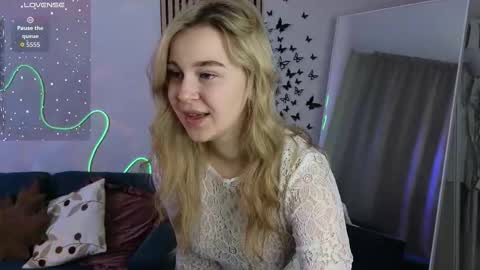 Mel online show from December 5, 8:03 am