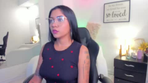 melan_owen online show from June 3, 11:00 am