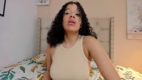 melania_xtreme online show from April 1, 3:07 am