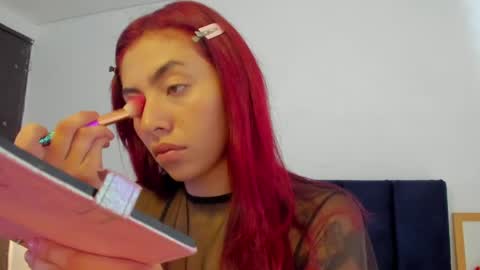 Melanie roux  online show from April 10, 12:22 pm