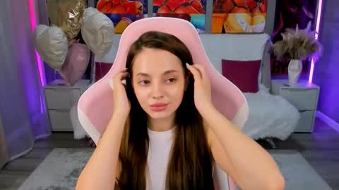 MelanieAlves online show from March 28, 4:17 pm