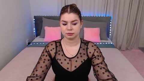 Melanie online show from November 22, 3:31 am