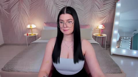 Melanie online show from January 16, 4:50 pm