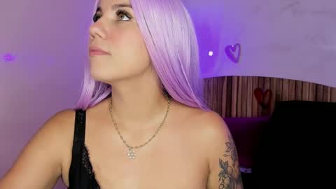 Melanie Roux online show from February 12, 7:45 pm