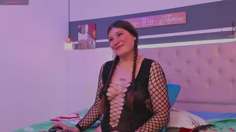 Hello im Melanine  online show from January 15, 10:57 pm