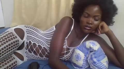 melaninpetite online show from January 24, 4:17 pm