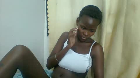 melaninpetite online show from December 17, 8:54 pm