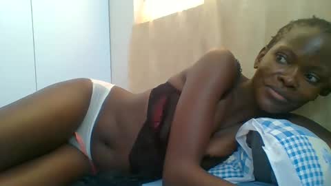 melaninpetite online show from January 19, 2:49 pm