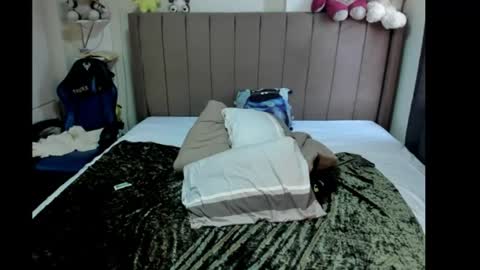 melany_cooper039 online show from July 24, 7:44 pm
