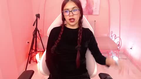 Snapshot of melek_zandobal chatting on October 22, 8:36 pm melek_zandobal online show from October 22, 8:36 pm