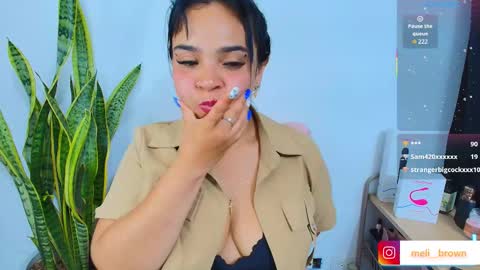    Independent model online show from March 28, 8:36 am