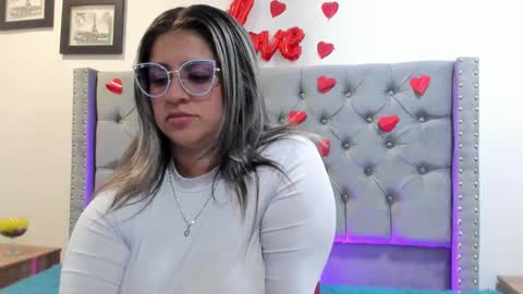 Melinda online show from February 25, 9:37 pm