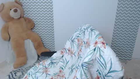 melisa528339 online show from September 18, 10:52 pm