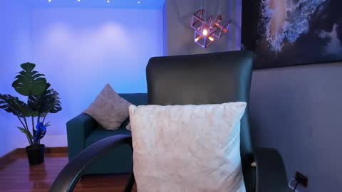 Melissa  Everyday From 1430 to 2130 Col Time online show from March 14, 9:05 pm