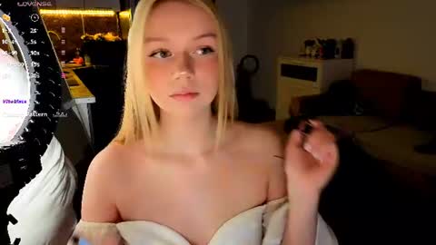 Mel or Lissa 3 Welcome here online show from July 20, 6:30 pm