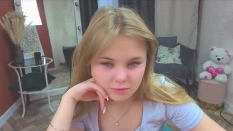 Sophia online show from December 4, 11:12 am