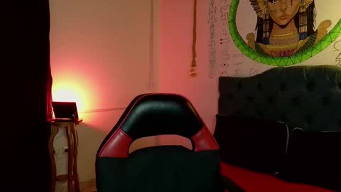 michell online show from January 18, 8:49 pm