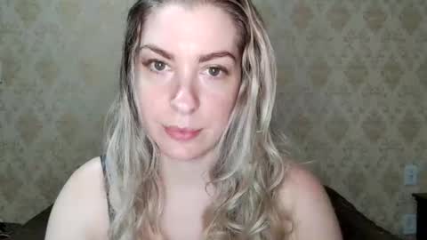 Melissa online show from March 2, 1:27 am