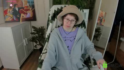 Melissa online show from February 1, 10:41 pm