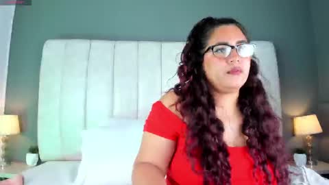 M E L I S S A  online show from March 11, 12:06 pm