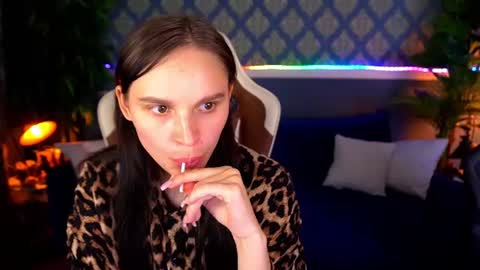 melissamoonnn online show from August 1, 5:26 pm