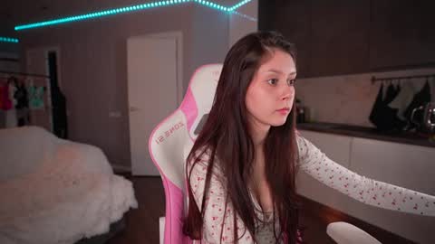 NEXT STREAM  in 7  3gmt---  online show from October 21, 2:43 pm