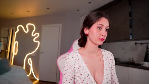 NEXT STREAM  in 7  3gmt---  online show from September 30, 1:17 pm