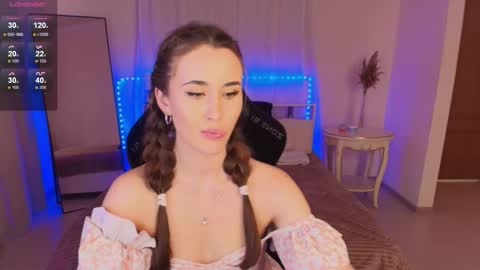 Melissa online show from November 18, 10:27 am