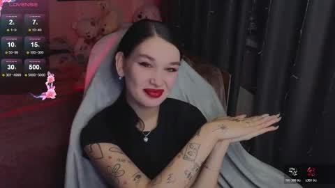 Freya  IM NONUDE online show from December 21, 11:08 pm