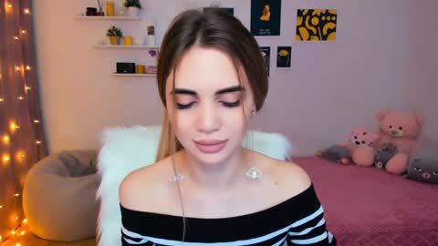 Snapshot of mellifluoustess chatting on January 16, 10:23 pm Tessa online show from January 16, 10:23 pm