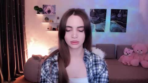 Snapshot of mellifluoustess chatting on October 21, 3:21 am Tessa online show from October 21, 3:21 am