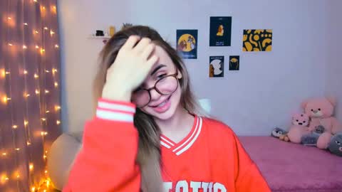 Snapshot of mellifluoustess chatting on December 26, 8:39 am Tessa online show from December 26, 8:39 am