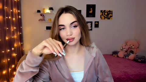 Snapshot of mellifluoustess chatting on December 10, 9:33 pm Tessa online show from December 10, 9:33 pm