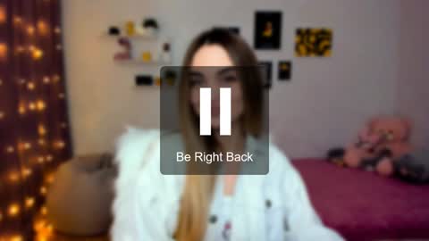 Snapshot of mellifluoustess chatting on December 15, 8:58 pm Tessa online show from December 15, 8:58 pm