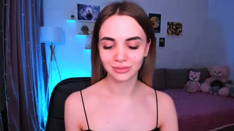 Snapshot of mellifluoustess chatting on March 11, 9:37 pm Tessa online show from March 11, 9:37 pm