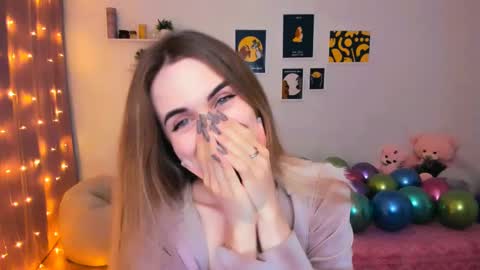 Snapshot of mellifluoustess chatting on February 10, 9:04 pm Tessa online show from February 10, 9:04 pm