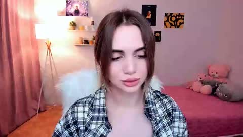 Snapshot of mellifluoustess chatting on February 25, 9:48 pm Tessa online show from February 25, 9:48 pm