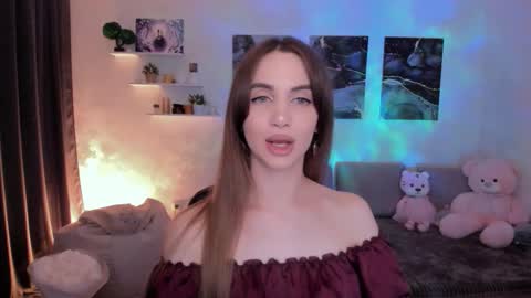 Snapshot of mellifluoustess chatting on September 17, 9:24 pm Tessa online show from September 17, 9:24 pm