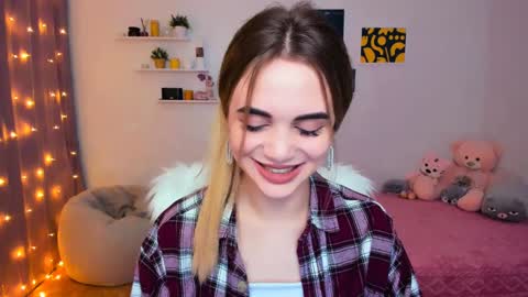 Snapshot of mellifluoustess chatting on January 11, 8:32 pm Tessa online show from January 11, 8:32 pm