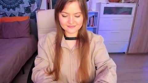 Melody Hanna online show from December 16, 1:32 pm