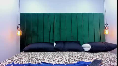 melody_kener online show from September 9, 9:25 pm