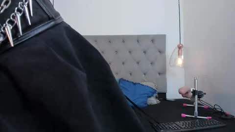  CRISTAL  online show from March 11, 3:25 pm