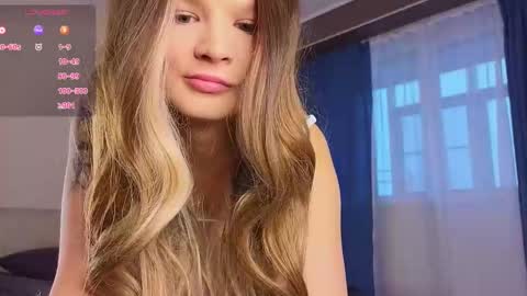 Jenn online show from March 5, 3:24 am