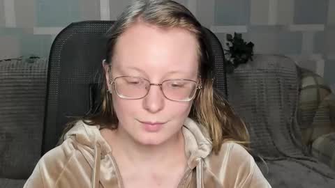 meowcr online show from December 21, 3:16 pm