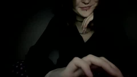 meowmeowkitti69 online show from November 2, 11:19 pm