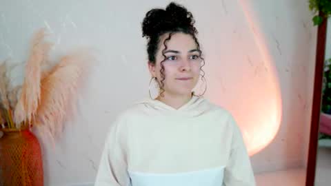 Merida Bell online show from February 20, 12:09 am