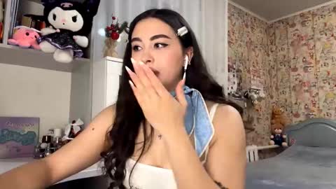 Enni online show from January 8, 6:23 pm