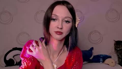 mermaidvibestides online show from December 4, 7:14 pm